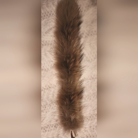 Hood Replacement Fur - Picture 1 of 3